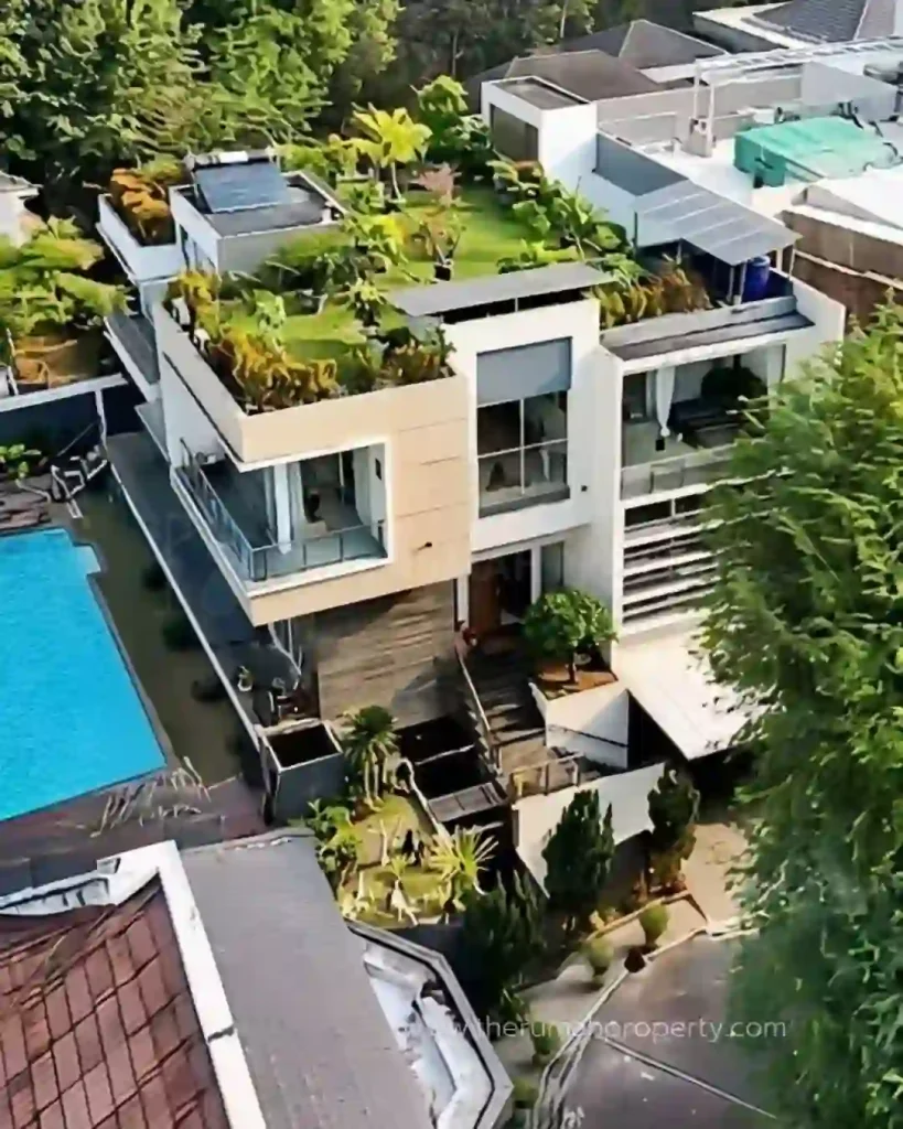 Jual Rumah di Taman Tirta Golf BSD Private Pool dengan Roof Garden (2)
