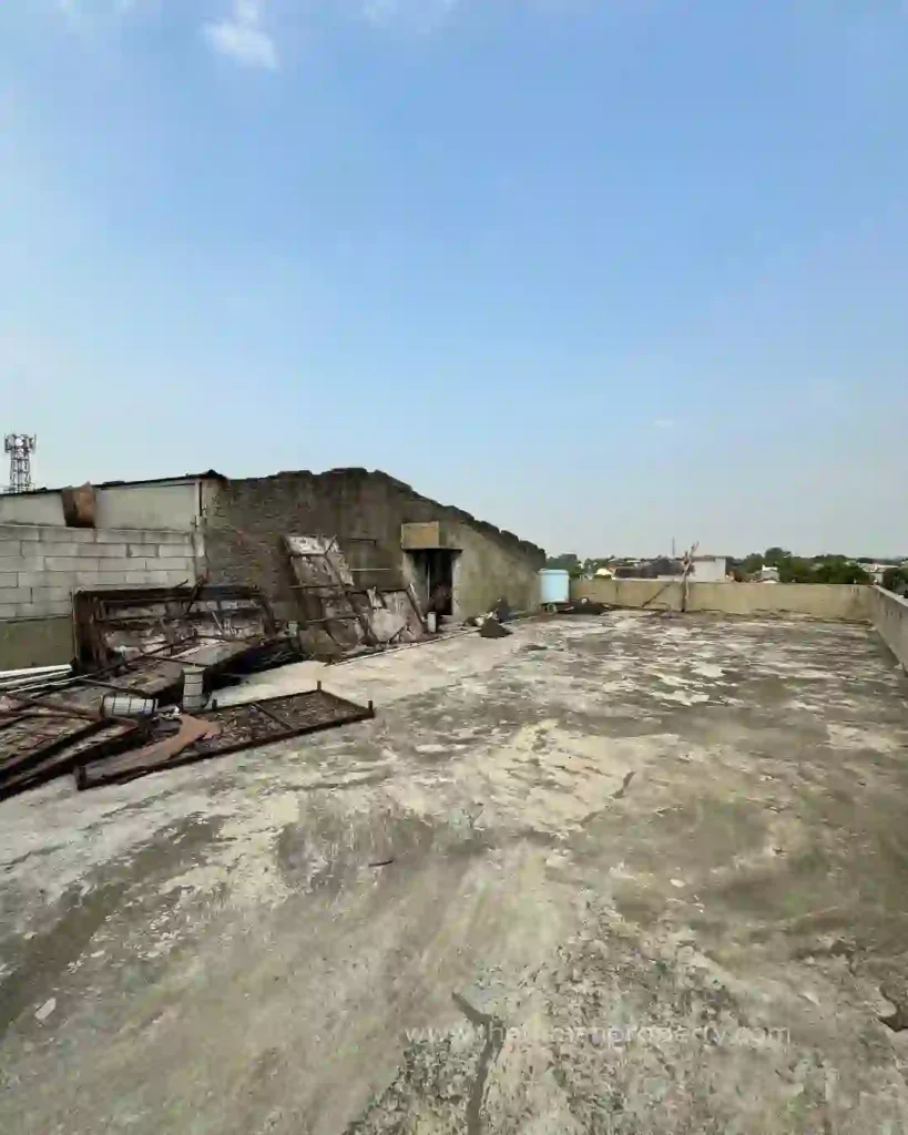Ruko Ex Salon dan Dealer Siap Pakai Ada Rooftop Akses Jalan Lebar Parkir Luas (10)