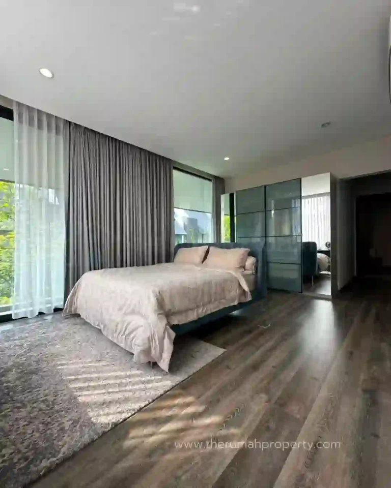 Rumah 3 Lantai hook Lay Out Custom Cluster Sierra Serenia Hills (10)