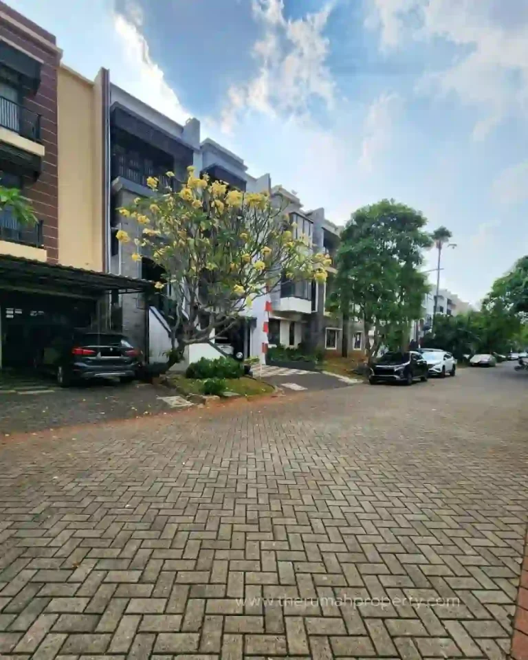 Rumah Dalam Komplek Dekat ke RS Mayapada di Lebak Bulus Jaksel (2)