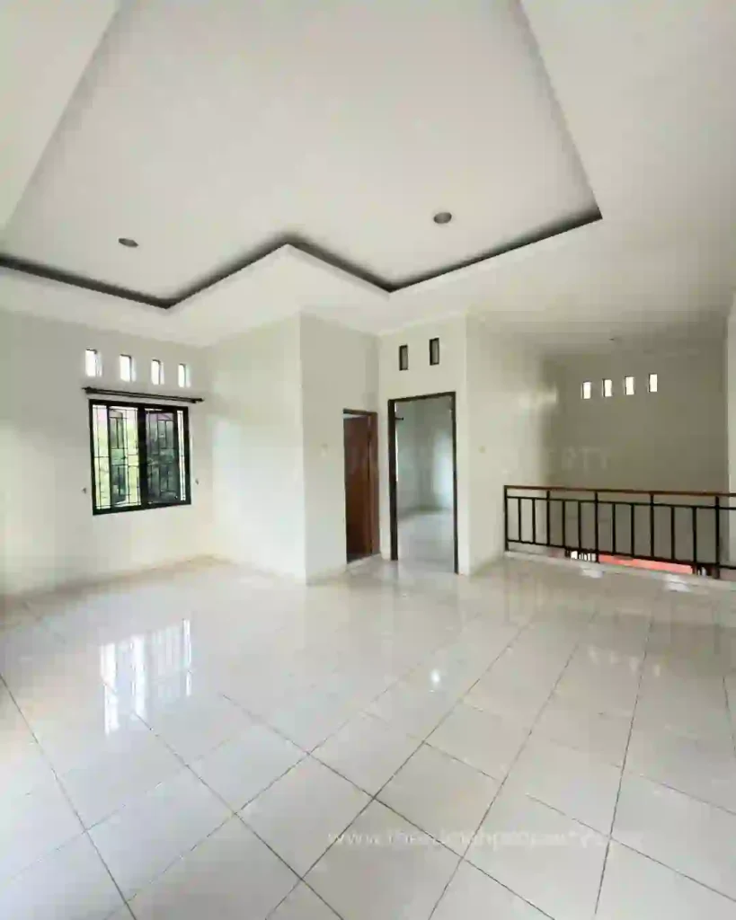 Rumah Dijual di Cinere Posisi Hook Balkon Luas Taman Depan dan Samping (7)