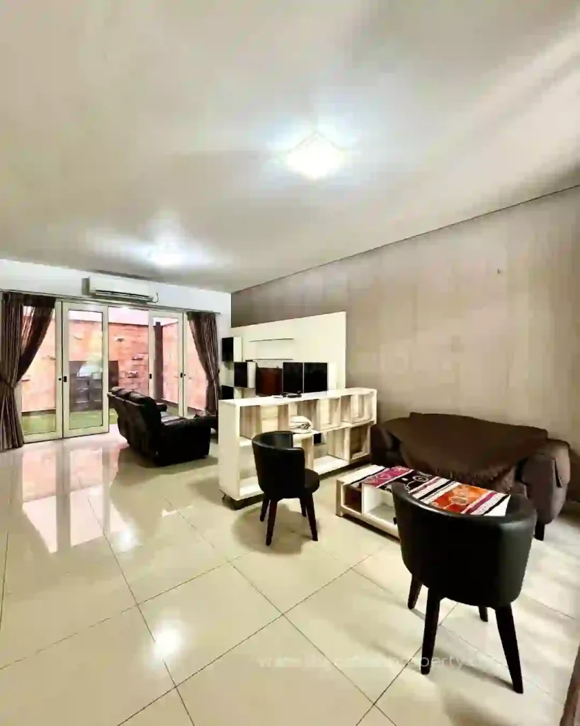 Rumah Fully Furnished Dalam Cluster di Pondok Pinang Fasum Kolam Renang (4)