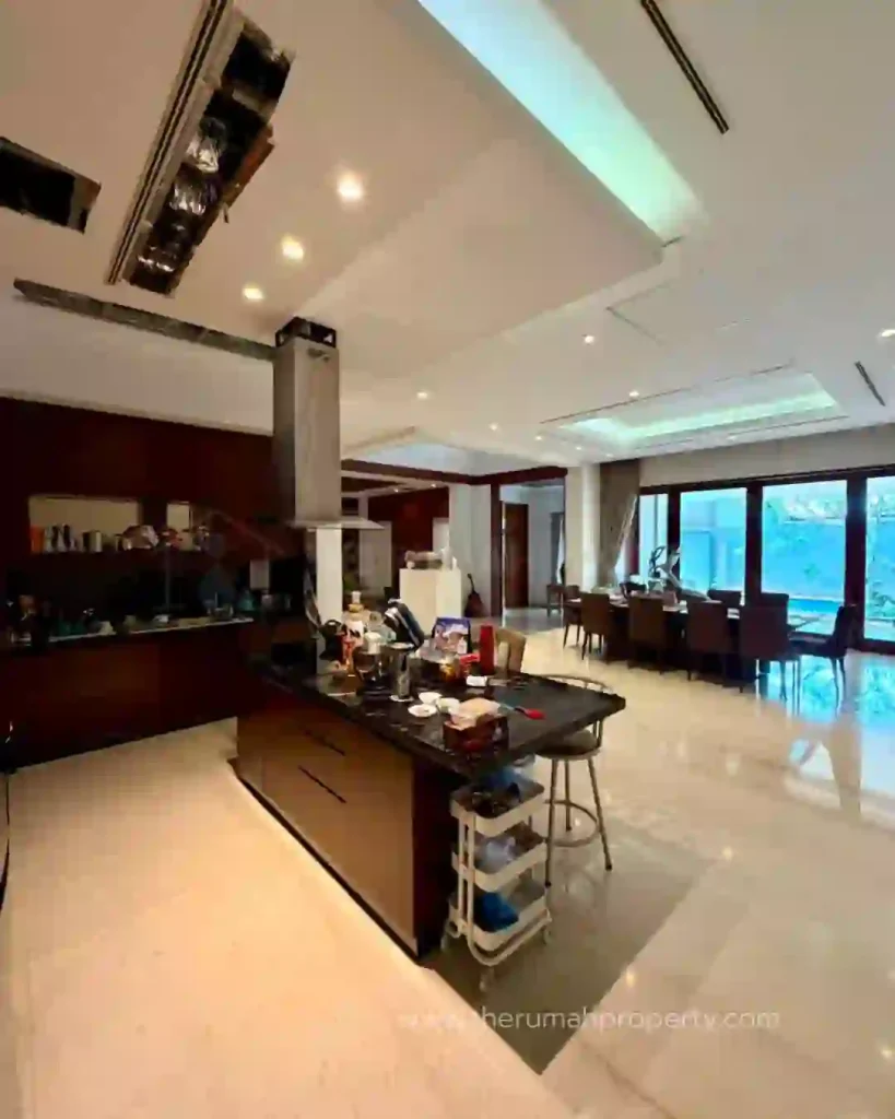 Rumah Hook Private Pool Dukuh Patra Kuningan Dengan Pos Security Pribadi (6)