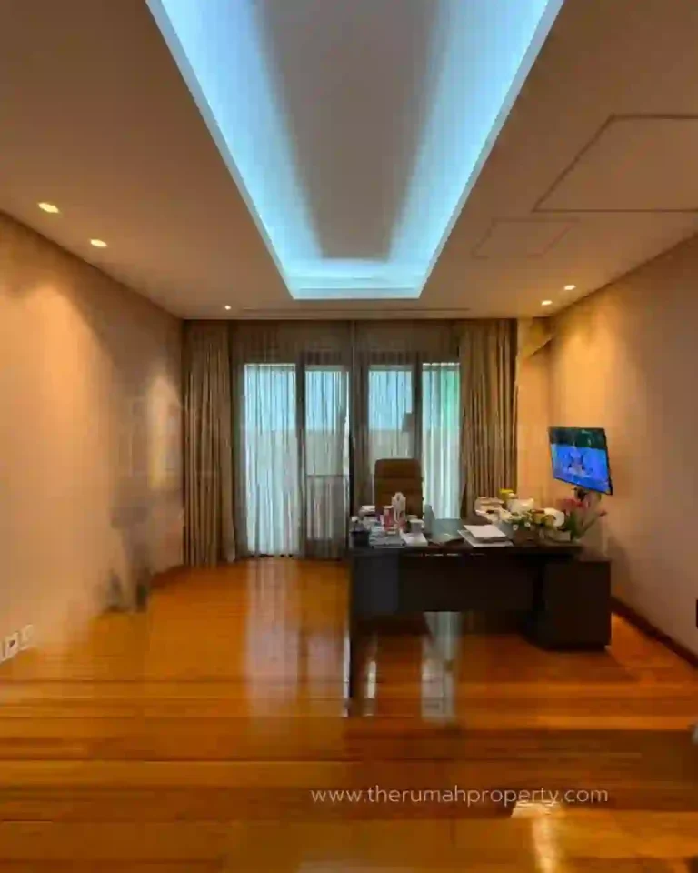 Rumah Hook Private Pool Dukuh Patra Kuningan Dengan Pos Security Pribadi (9)