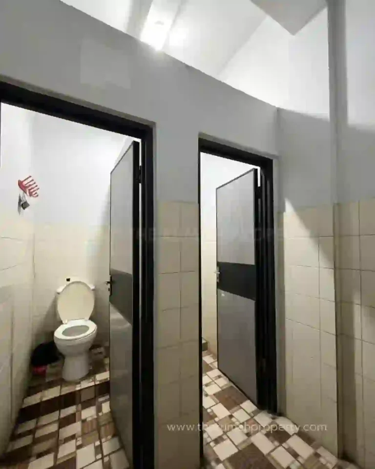 Rumah Komersil Kebayoran Baru 2 Lantai Dekat ke Senopati Jakarta Selatan (10)