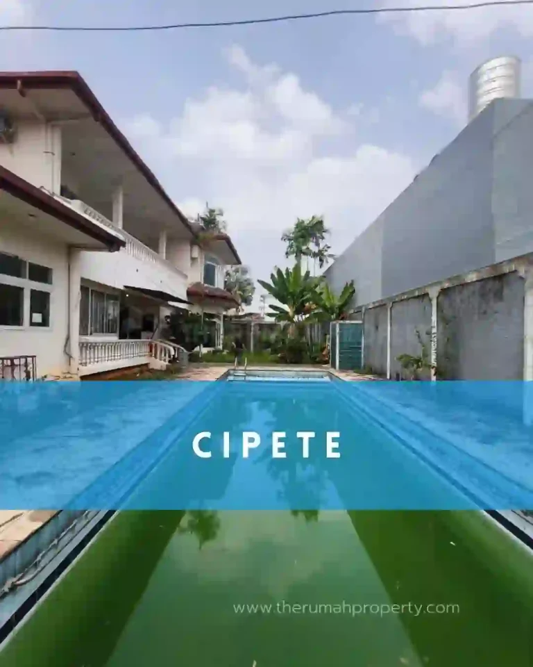 Rumah Lama Siap Huni Ada Kolam Renang Harga Nego di Cipete Jakarta Selatan (1)