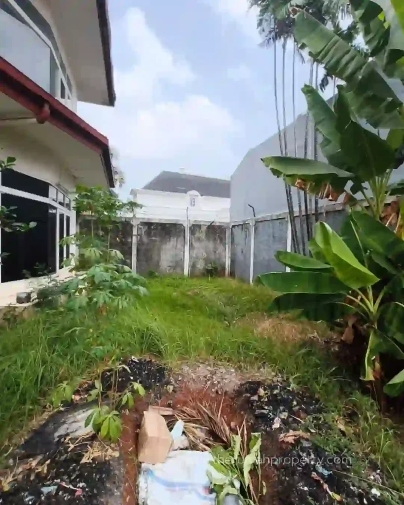 Rumah Lama Siap Huni Ada Kolam Renang Harga Nego di Cipete Jakarta Selatan (3)