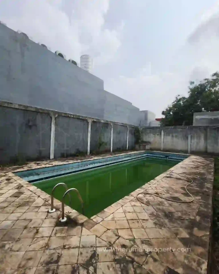 Rumah Lama Siap Huni Ada Kolam Renang Harga Nego di Cipete Jakarta Selatan (4)