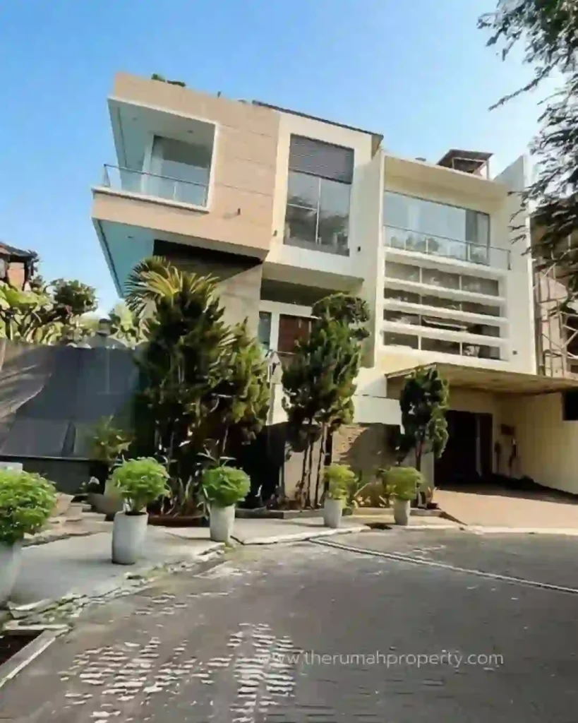 Rumah Mewah Lingkungan Perumahan Elit dekat Golf BSD City (4)
