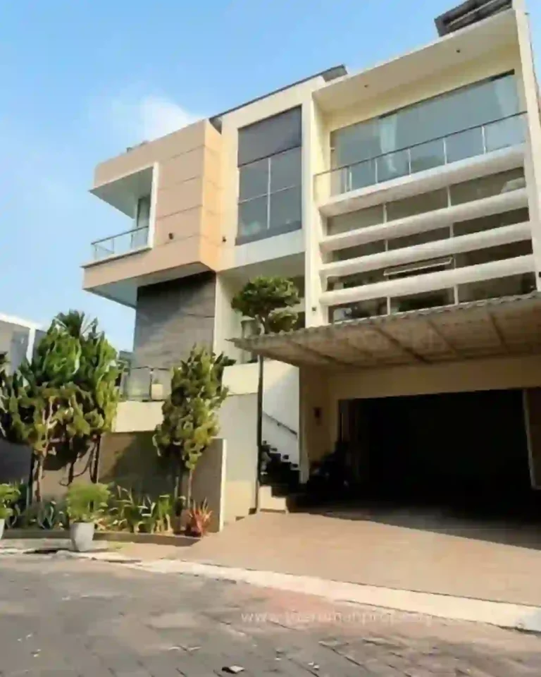 Rumah Mewah Lingkungan Perumahan Elit dekat Golf BSD City (5)