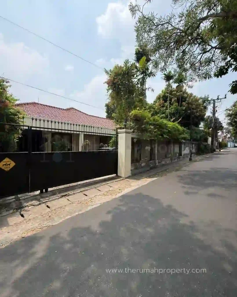 Rumah Minimalis Private Pool Bangka Jakarta Selatan Lokasi Nyaman (2)