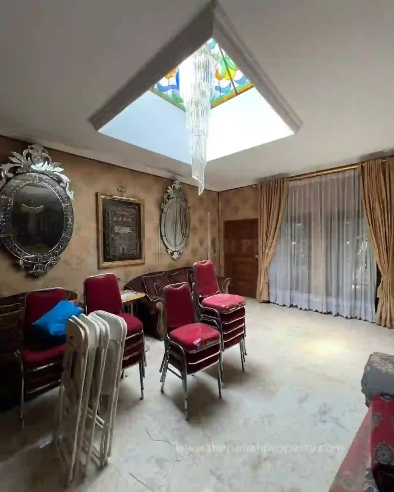 Rumah Pondok Indah Jakarta Selatan tanah Luas Pinggir Jalan Utama (10)