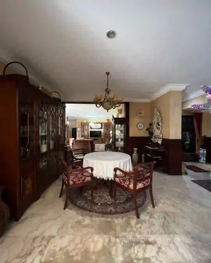 Rumah Pondok Indah Jakarta Selatan tanah Luas Pinggir Jalan Utama (5)