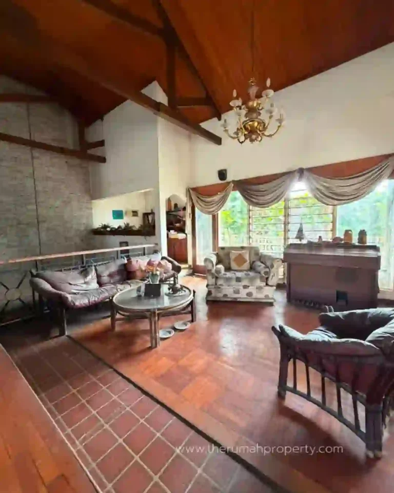 Rumah dijual di Bendi Tanah Kusir Jaksel Hadap Selatan Akses Mudah (9)