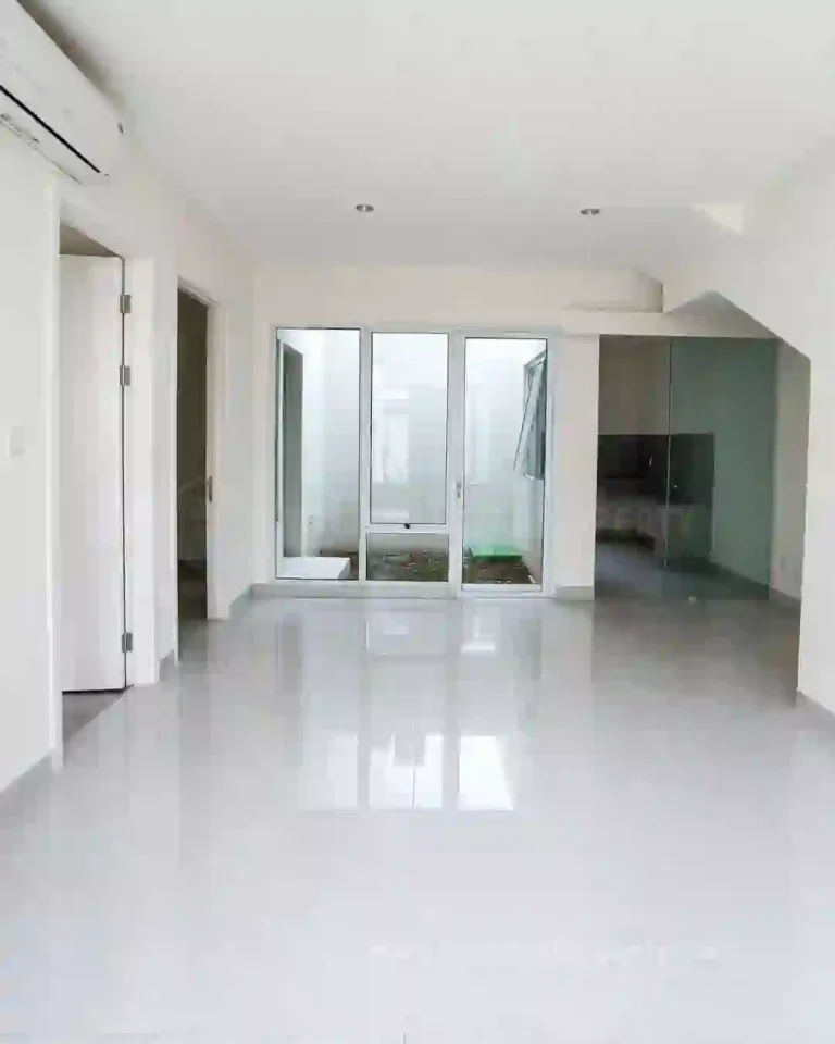 Rumah dijual di Lavon Swan City Siap Huni Posisi Hook Kondisi Bagus (4)