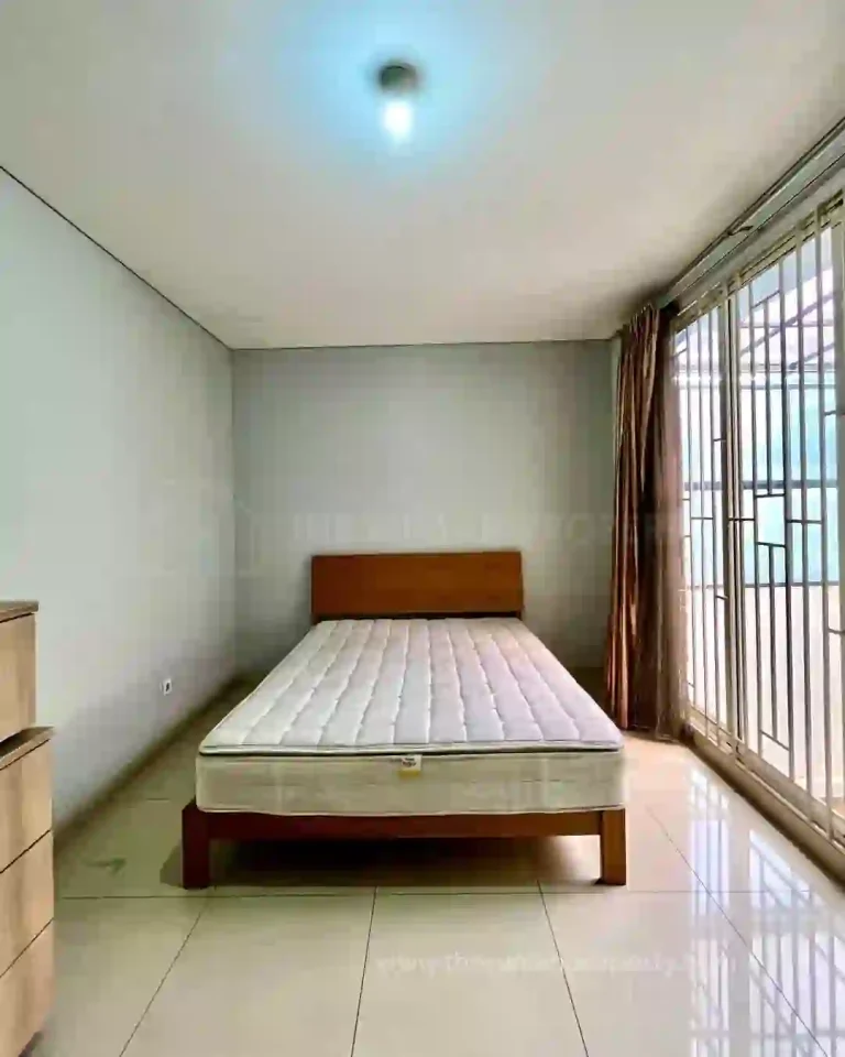 Townhouse 2 Lantai Pondok Pinang Jakarta Selatan Unit Furnished Siap Huni (10)