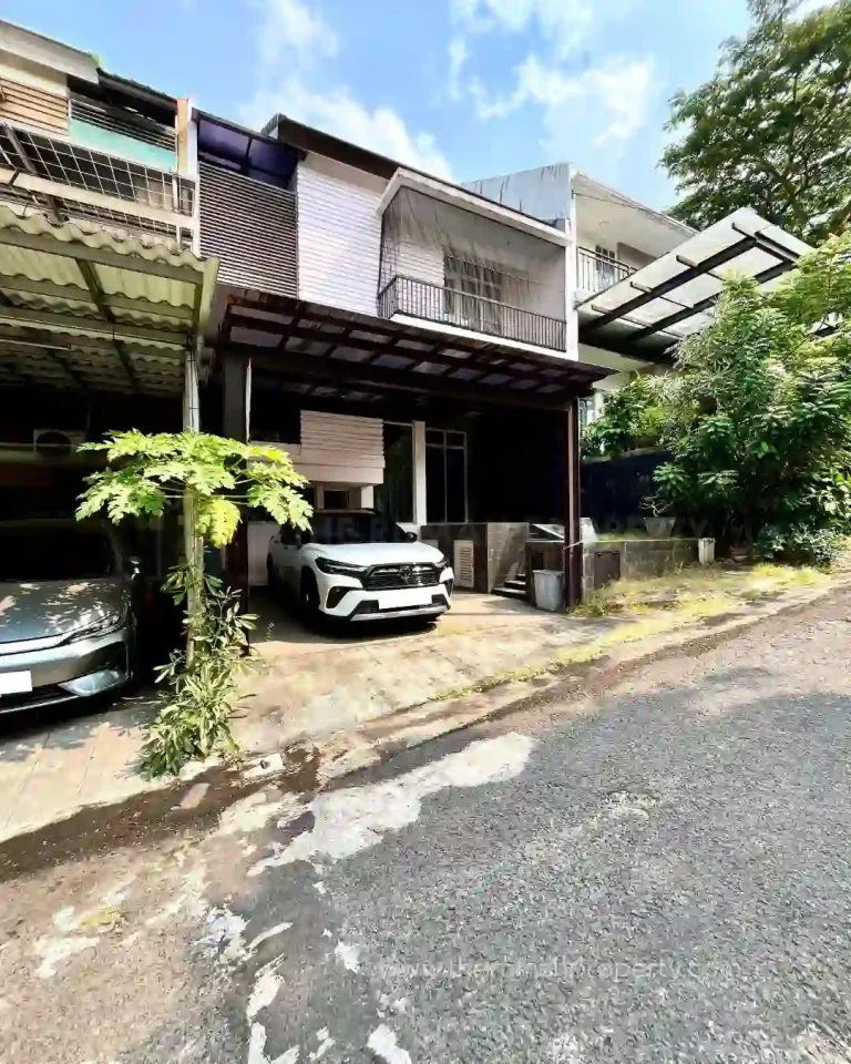 Townhouse 2 Lantai Pondok Pinang Jakarta Selatan Unit Furnished Siap Huni (2)