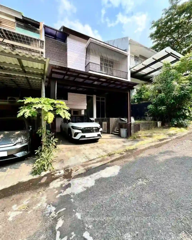 Townhouse 2 Lantai Pondok Pinang Jakarta Selatan Unit Furnished Siap Huni (2)